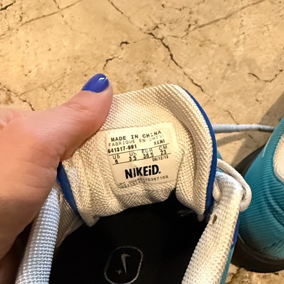 Nike Pegasus 3.0 Aqua and Navy Athletic Sneakers - Picture 6 of 6